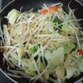 ミックスもやしと細切りウインナーの野菜炒め レシピ 作り方 By ショコラ1224 楽天レシピ